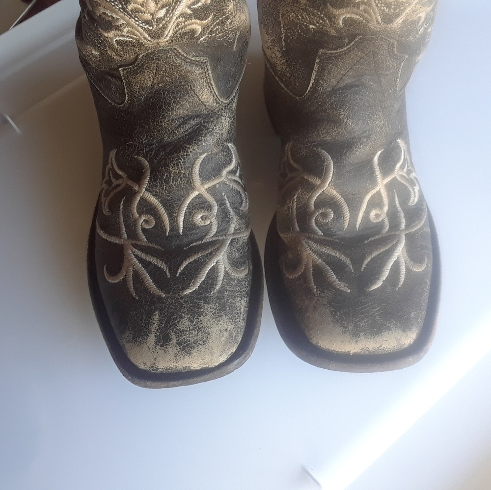 Youth size 2 Old West